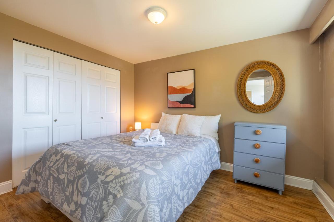 Two Bedroom With Amazing Ocean View Северный Ванкувер Экстерьер фото