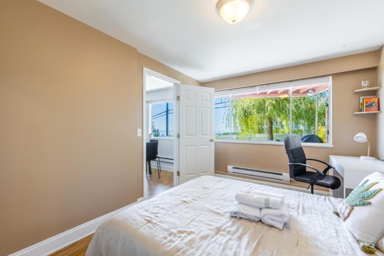 Two Bedroom With Amazing Ocean View Северный Ванкувер Экстерьер фото